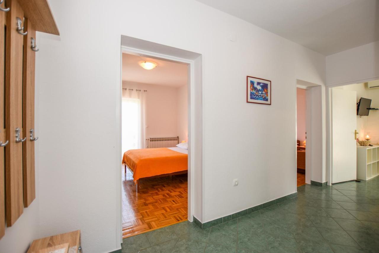 Apartmani Marija Ljubica Pag Town Exterior foto